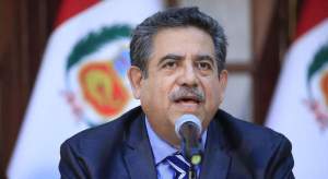 Juramentarán al jefe del Congreso de Perú como “nuevo presidente”
