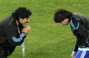 De 10 a 10: El inédito video de Messi y Maradona que maravilla al mundo