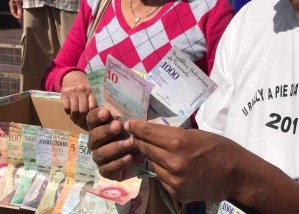 “Es irrecuperable”: Economistas prevén destrucción del bolívar, la moneda de curso legal en Venezuela
