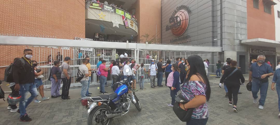 Sabana Grande: Un “caldo de cultivo” de coronavirus en Caracas #16Nov (FOTOS)