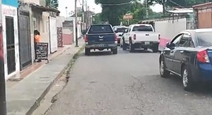 Así amaneció la INTERMINABLE cola de usuarios para echar gasolina en Cojedes #27Nov (VIDEO)