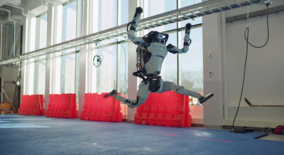 VIDEO: La increíble coreografía de los robots bailarines de Boston Dynamics
