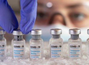 El Reino Unido inicia las vacunación contra el coronavirus