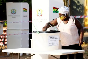 Ghana, “ejemplo de democracia”, elige a su presidente