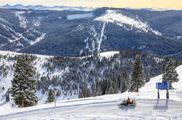 Hallaron muertos a tres esquiadores tras avalanchas en Colorado