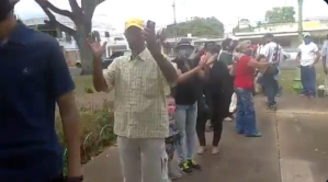 Las colas que Maduro no quiere ver: Así está la participación de ciudadanos en Anaco para la Consulta Popular #12Dic (Video)