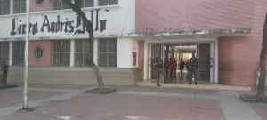 Ni un alma se ve en las mesas de votación del Liceo Andrés Bello en Caracas #6Dic (FOTOS)
