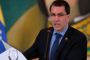 Arreaza intentó ignorar los señalamientos del informe de la CPI sobre el régimen de Maduro