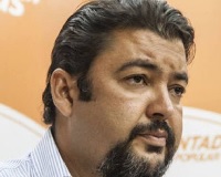 Roberto Marrero: Reflexiones vía WhatsApp de un exiliado y expreso político con un hermano de lucha en Venezuela
