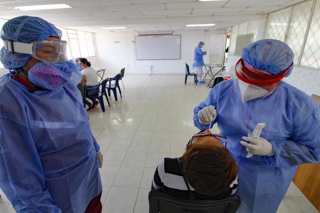 Colombia superó las 100 mil muertes por la pandemia con nuevo récord diario