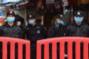 China intenta erradicar un brote de Covid-19 en una ciudad de 11 millones de habitantes