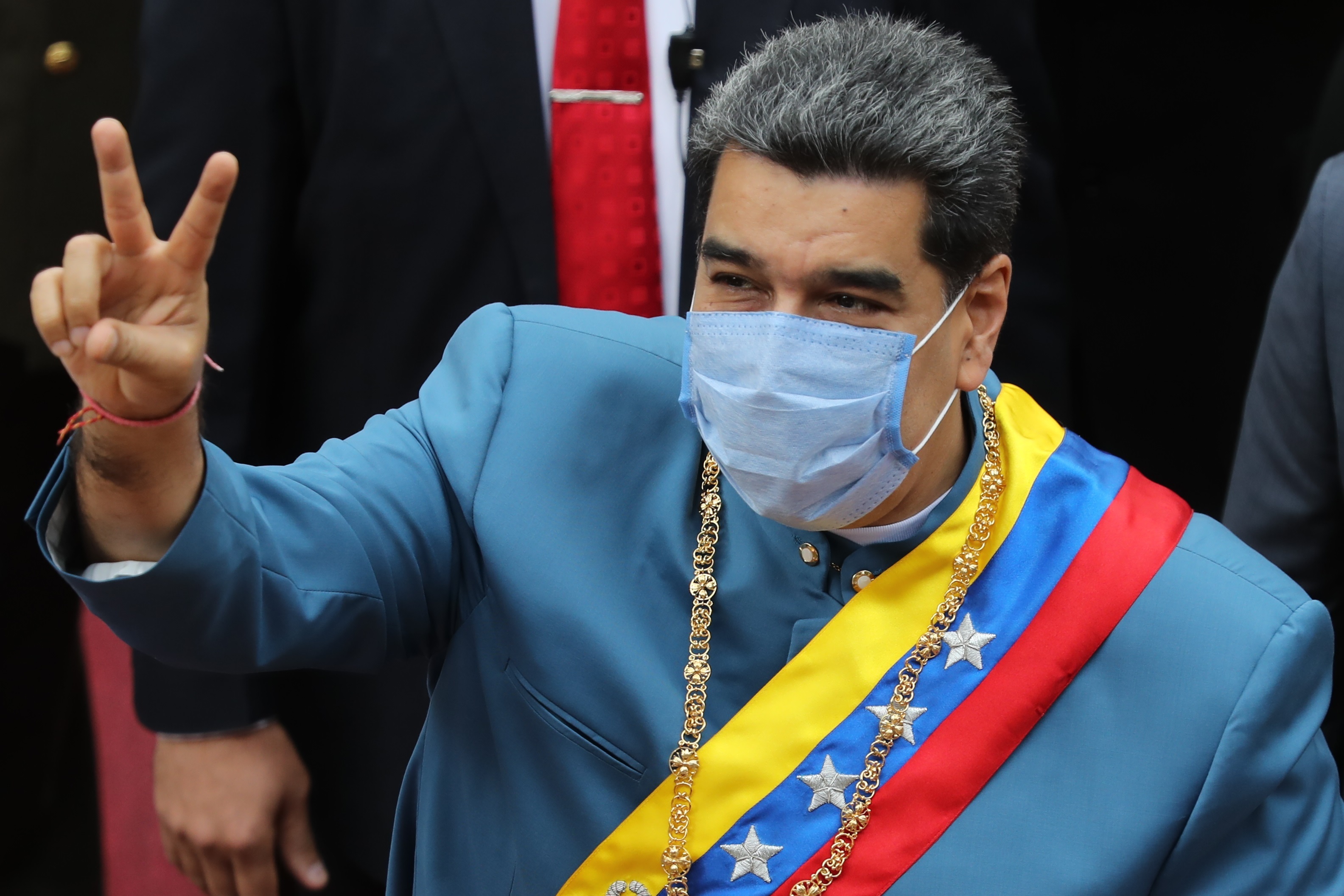 Ex abogado venezolano se declara culpable de aceptar millones para acuerdos de préstamos al régimen