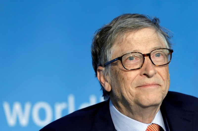 Bill Gates vaticinó cuándo se volverá a viajar con normalidad