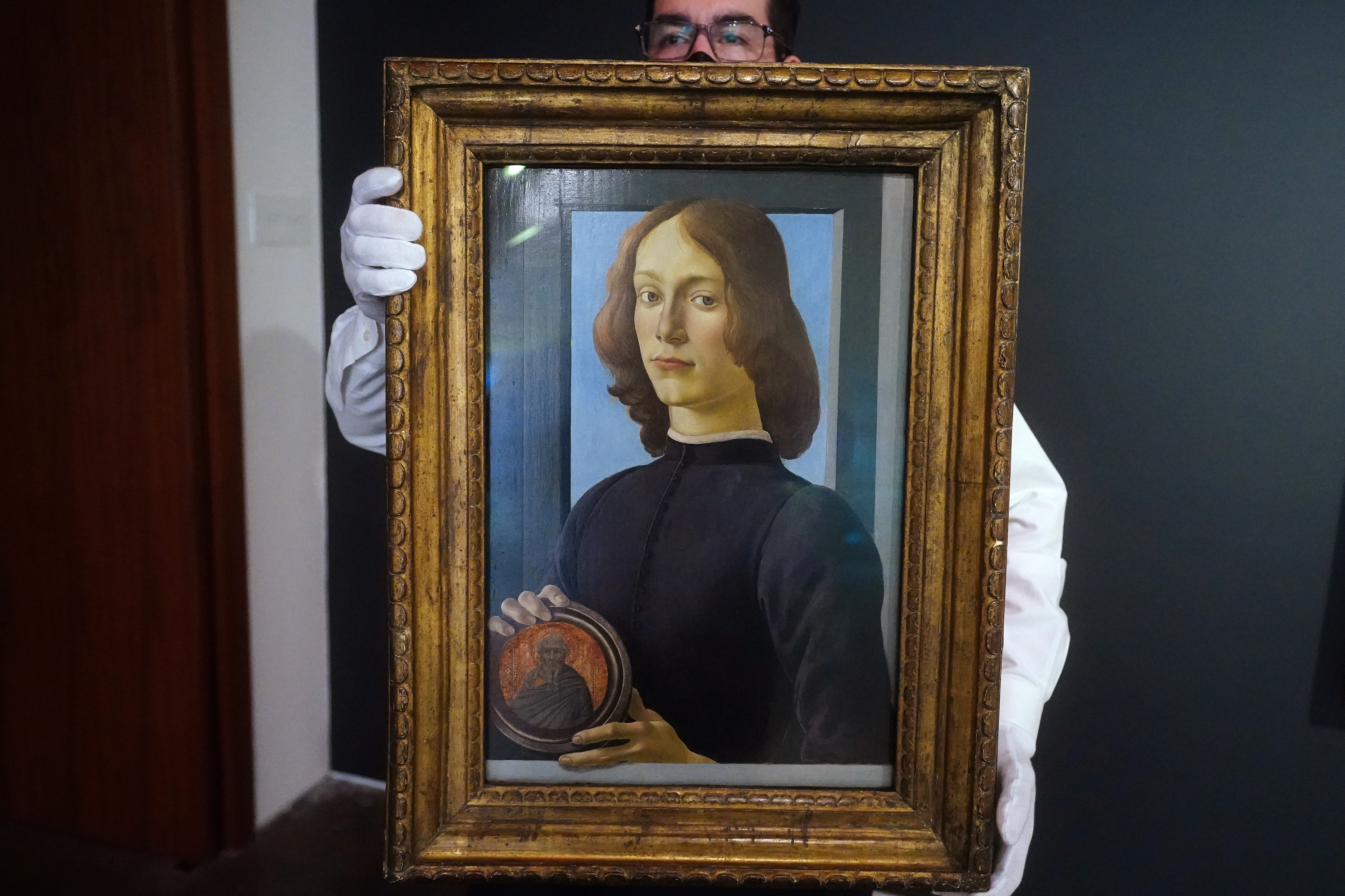 Retrato de Botticelli se vende por cifra récord en subasta en Nueva York