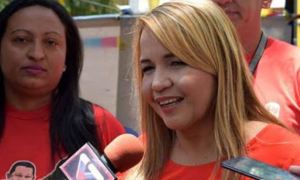 Indignación en Los Teques: Alcaldesa chavista recibió el 2021 de rumba (FOTOS)