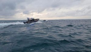 EN FOTOS: Armada de Colombia salvó de la muerte a venezolano que cayó al mar en Cabo Tortuga