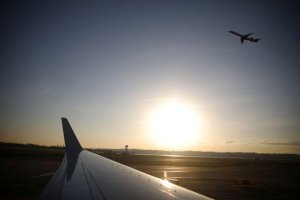 Las “cuatro grandes” aerolíneas estadounidenses se reducirán a tres
