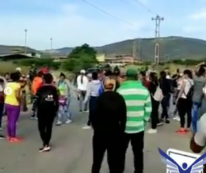 Familiares protestaron para exigir información de heridos en el motín de Uribana (VIDEO)