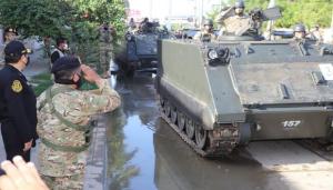 Perú moviliza unidades militares a frontera con Ecuador para bloquear ingreso de inmigrantes ilegales