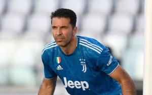 Gianluigi Buffon, el baluarte incombustible del fútbol italiano cumple 43 años