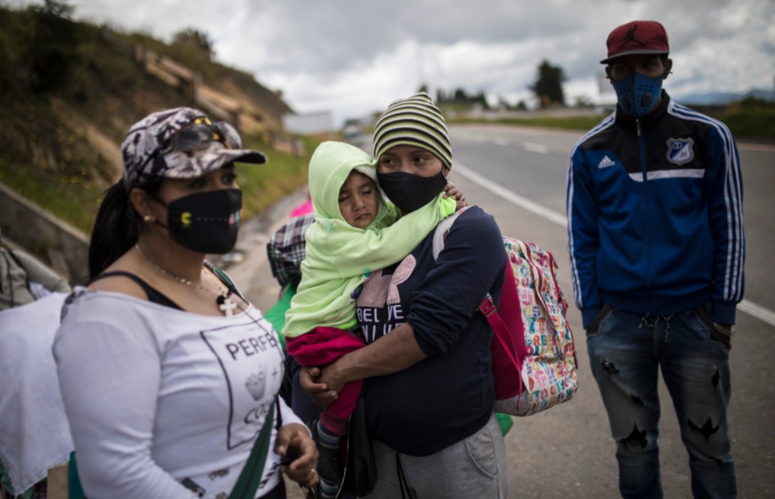 Investigadores alertan sobre “desamparo” de niños migrantes venezolanos
