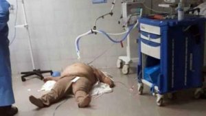 La verdad detrás de la impactante fotografía del paciente acostado en el piso de un hospital en México