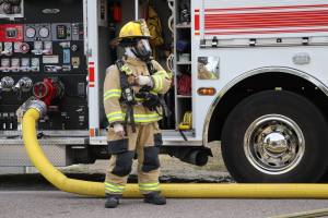 Incendio en Miami-Dade dejó dos personas gravemente heridas