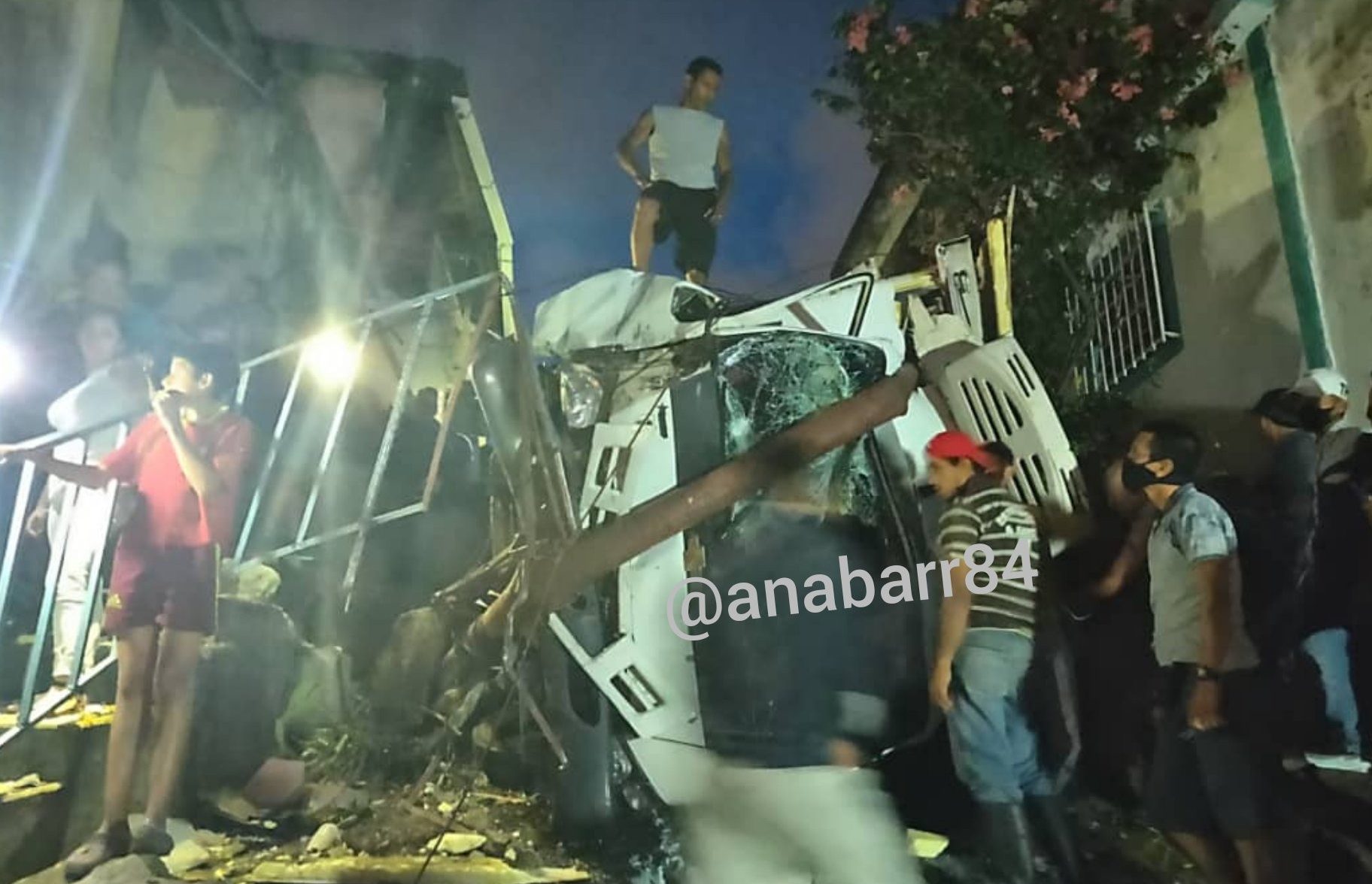 Camión cargado de leche se estrelló contra una vivienda en Táchira #9Ene