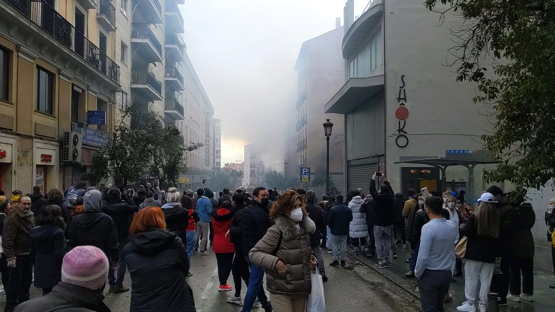 Ascendieron a tres las muertes por la explosión en el centro de Madrid