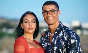 Investigan a Cristiano Ronaldo y su novia por presuntamente violar las normas del confinamiento contra el coronavirus
