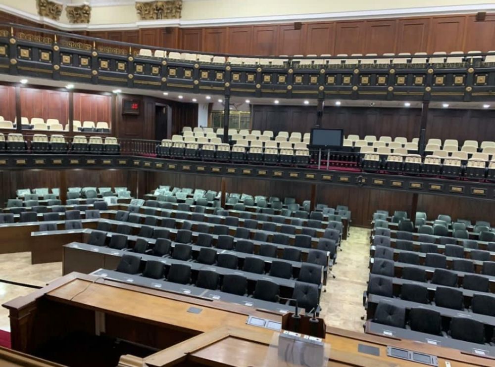 ¡Como sardina en lata! Así el régimen preparara el Hemiciclo del Palacio Legislativo para recibir a 277 diputados (FOTOS)