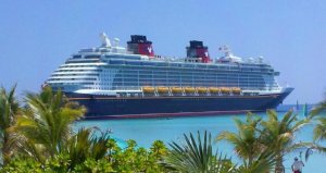 Los cruceros de Disney cancelaron sus viajes hasta abril a causa de la pandemia