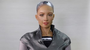 Un robot que prometió “aniquilar a la humanidad” y otros androides comenzarían a desarrollarse en 2021