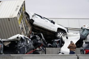 Al menos cinco personas murieron tras accidente en una autopista de Texas (Fotos)