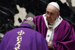 El papa Francisco pide una conducta “irreprochable y ejemplar” a trabajadores vinculados a las finanzas vaticanas