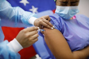 Médicos venezolanos alertaron que Cuba no cuenta con verdaderas vacunas anticovid