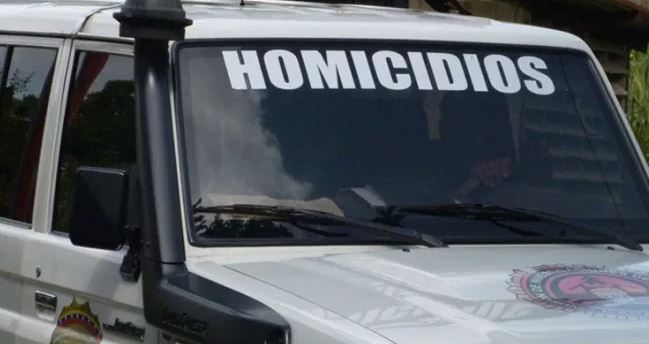 Homicidio en Zulia: Asesinó a su mujer y luego se acuchilló para crear una coartada