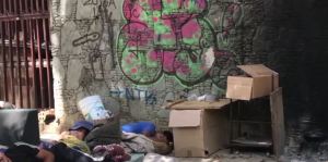 Impacto Mundo: Plaza Madariaga de Caracas… basura, indigencia, drogas y miseria (Video)