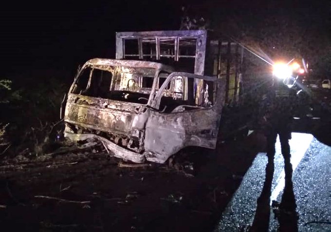 Piratas de carretera asesinaron a un joven en Anzoátegui, luego de atacar a un camión con bombas molotov (FOTO)