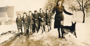 La terrible historia de las mujeres que se convirtieron en torturadoras de las SS en la Alemania nazi
