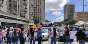 Protestaron en los alrededores del MP para rechazar femicidios en el país #27Feb (Imágenes)