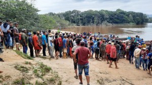Presencia de mineros y grupos armados mantiene en tensión a comunidades indígenas de Bolívar