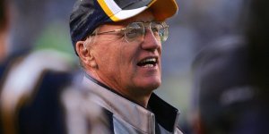 Murió el legendario entrenador de la NFL Marty Schottenheimer a los 77 años