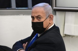 Netanyahu comparece ante la justicia seis semanas antes de las elecciones