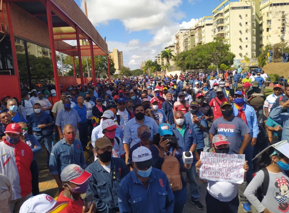 Trabajadores de empresas básicas en Puerto Ordaz exigen beneficios eliminados por el régimen #11Feb (VIDEO)