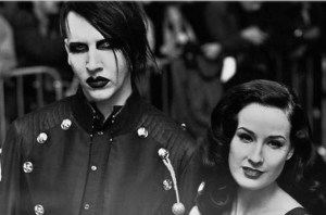 Dita Von Teese, ex esposa de Marilyn Manson, rompió el silencio acerca de las acusaciones de abuso en contra del cantante