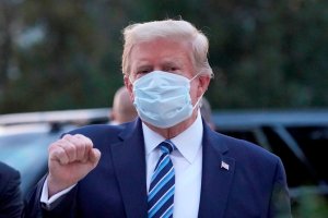 Revelan que Donald Trump estuvo cerca de tener que usar un respirador cuando enfermó de Covid-19