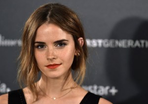 Con anillo en mano… Emma Watson despertó rumores de compromiso