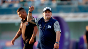 Extienden subasta internacional de bienes de Diego Maradona
