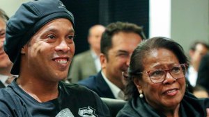 Ronaldinho despidió a su madre con un emotivo mensaje en redes sociales